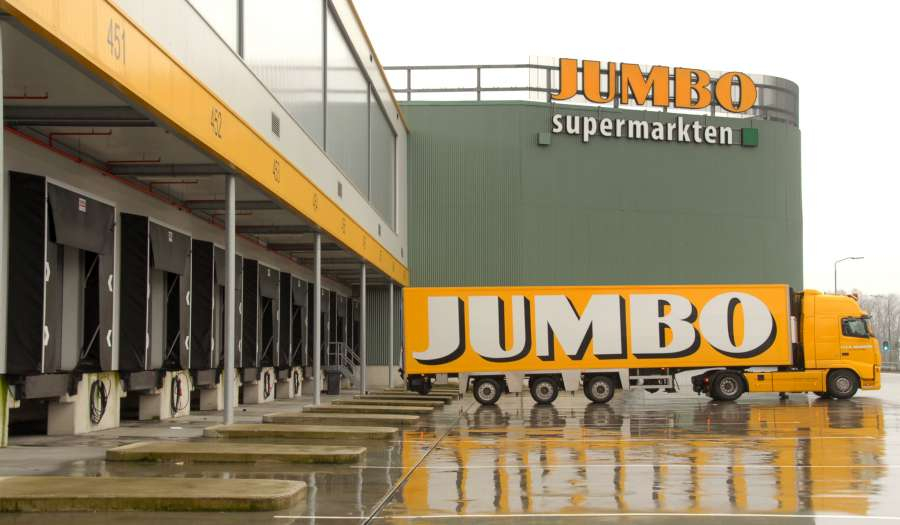 jumbo_dc_veghel_vrachtwagen_truck_distributie_distributiecentrum-a900x525.jpg