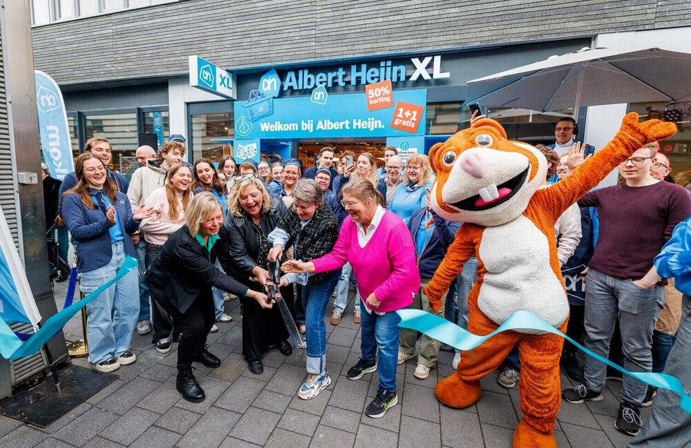 openingalbertheijnxlzwollestadshagen2december2025.foto-albertheijnthearrows.jpg