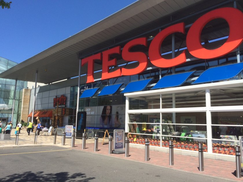 tesco-ingang-glasgow-resized-site.jpg