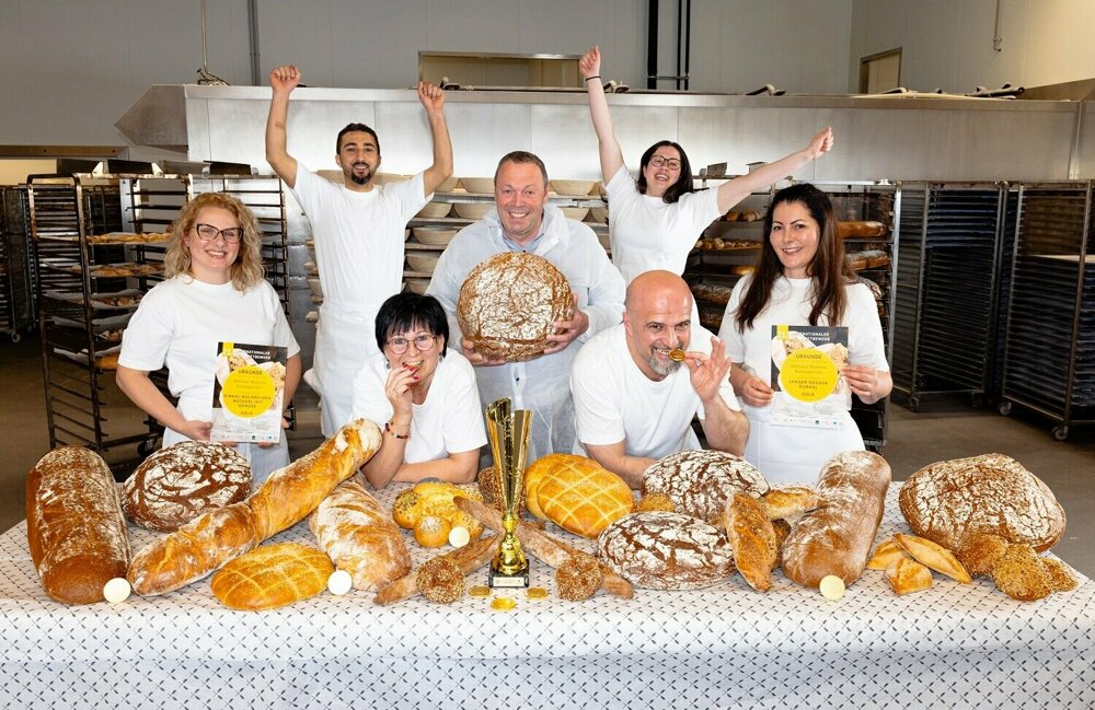 Medaillenregen fur die INTERSPAR-Backereien beim 21. Internationalen Brotwettbewerb.jpg