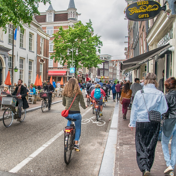 amsterdam-ge4448901b_1920.jpg
