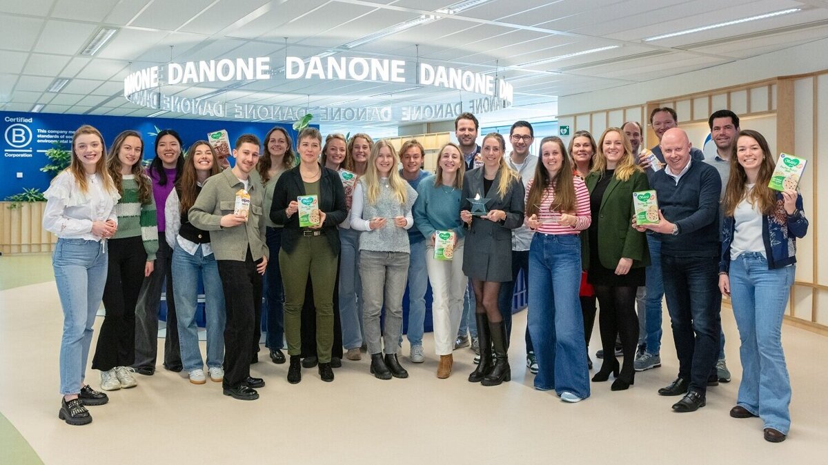 Danone040325nr02.jpg