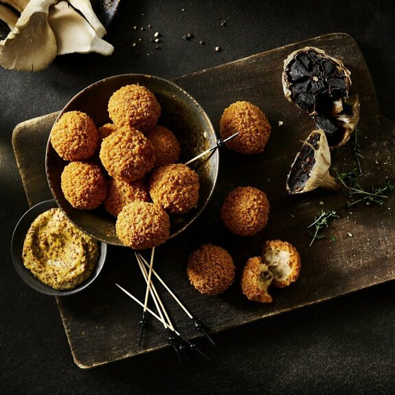 240226_NEW FORREST_KWEKKEBOOM O-A_Oesterzwam bitterbal_liggend.jpg