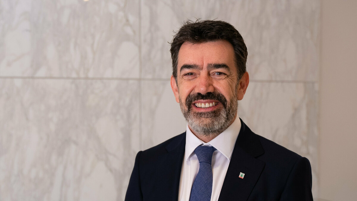 Hall-spar international.jpg