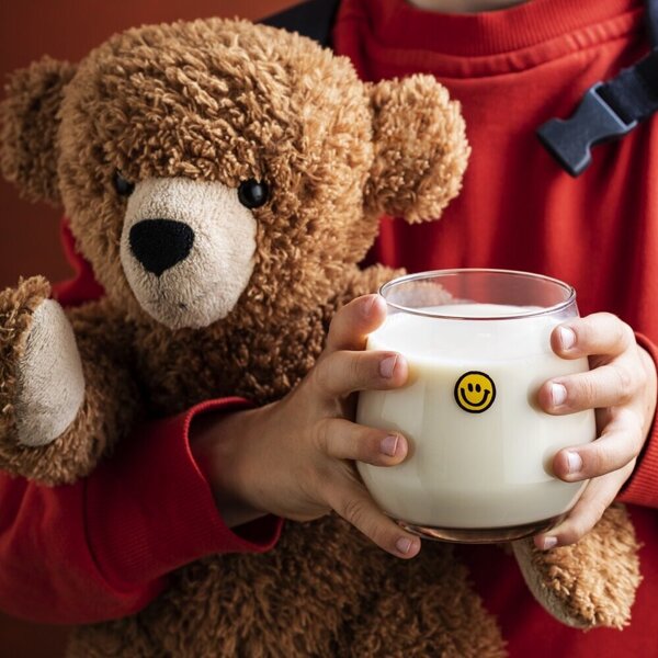 A_FYY_NA_Master_OOH_Image_schoolBreakfast____Drinks_Almond_NoSugars_Multi_Multi_CROP2-562[1].jpg