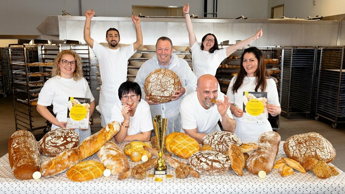 Medaillenregen fur die INTERSPAR-Backereien beim 21. Internationalen Brotwettbewerb.jpg