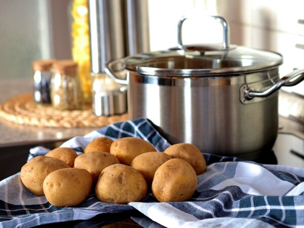 potatoes-544073.jpg