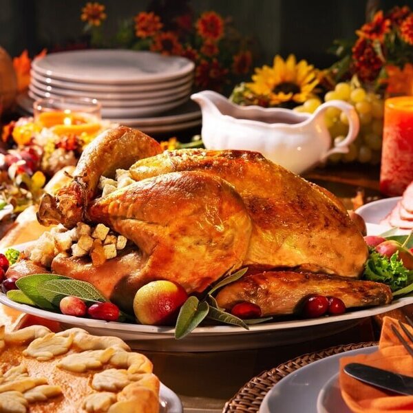thanksgiving-dinner-7600226_1280.jpg