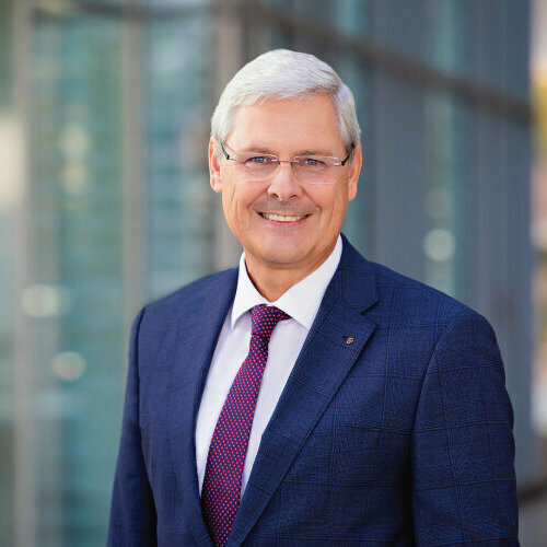 Neuer-Vorstandsvorsitzender-SPAR_KR-Hans-K.-Reisch-web.jpg