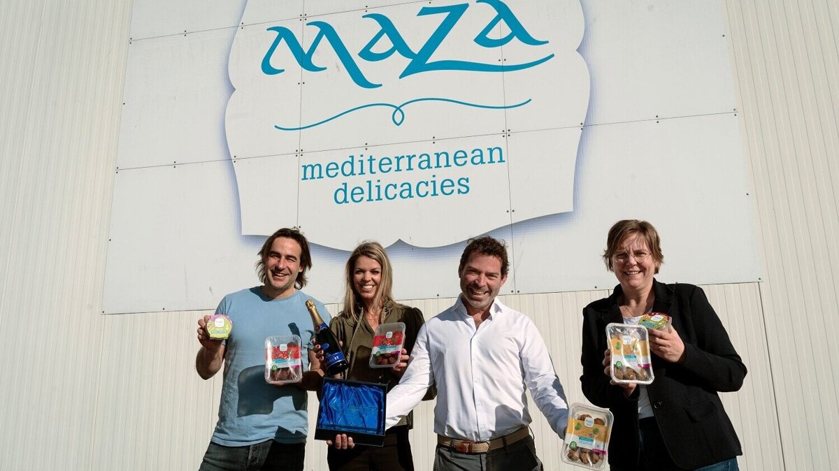 2_MAZA_PRINT_sRGB Jet Budelman.jpg