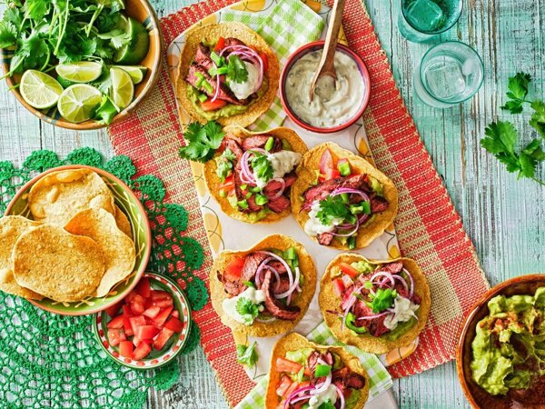 Mexicaanse-tostadas-met-jalapeno-Mayo-landscape-scaled.jpg