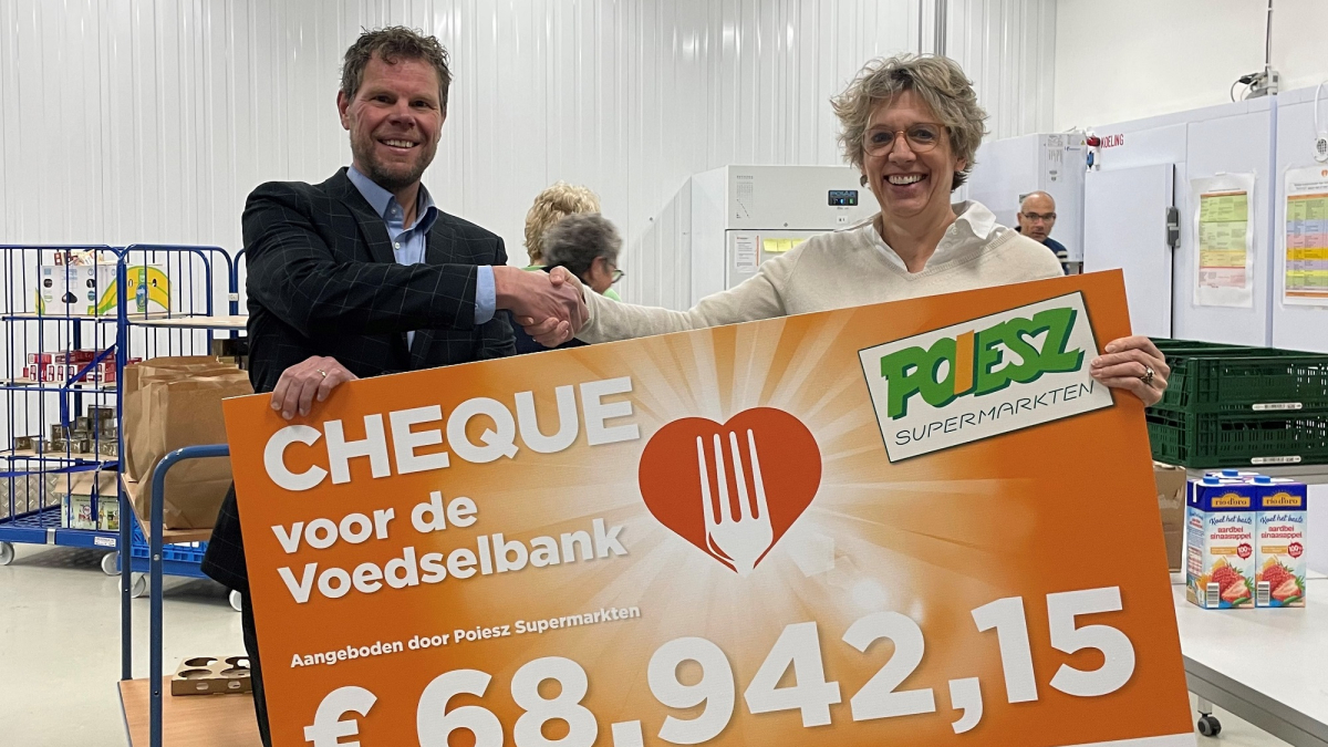 Poiesz doneert €68.942,15 aan de Voedselbanken in het Noorden.JPG