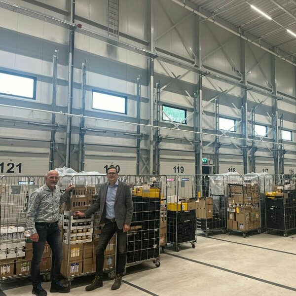 Tony Vendrig en Mark Boelens_eerste levering DC Deventer.jpg