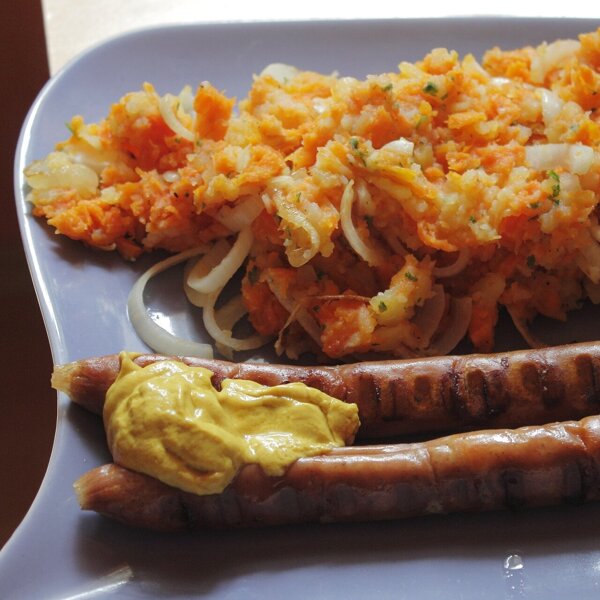 bratwurst-445032_1920.jpg