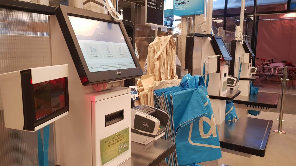 zelfscan AH Albert Heijn Bouwens afrekenen kassa.jpg