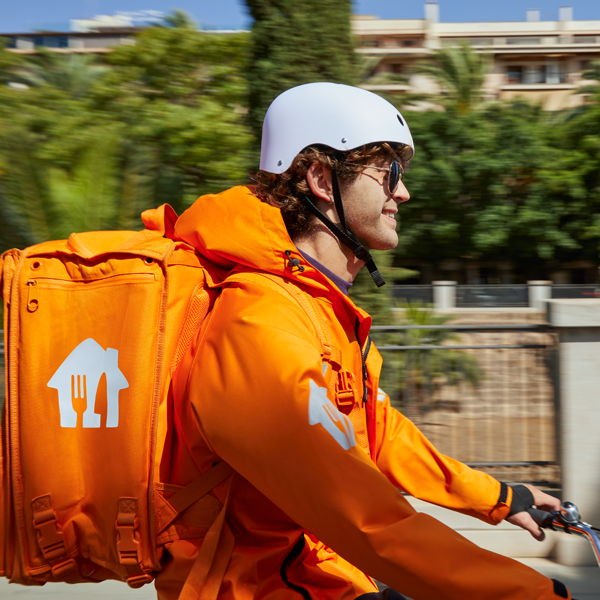 544796-Just Eat courier (7)-d2c115-original-1720102781.png