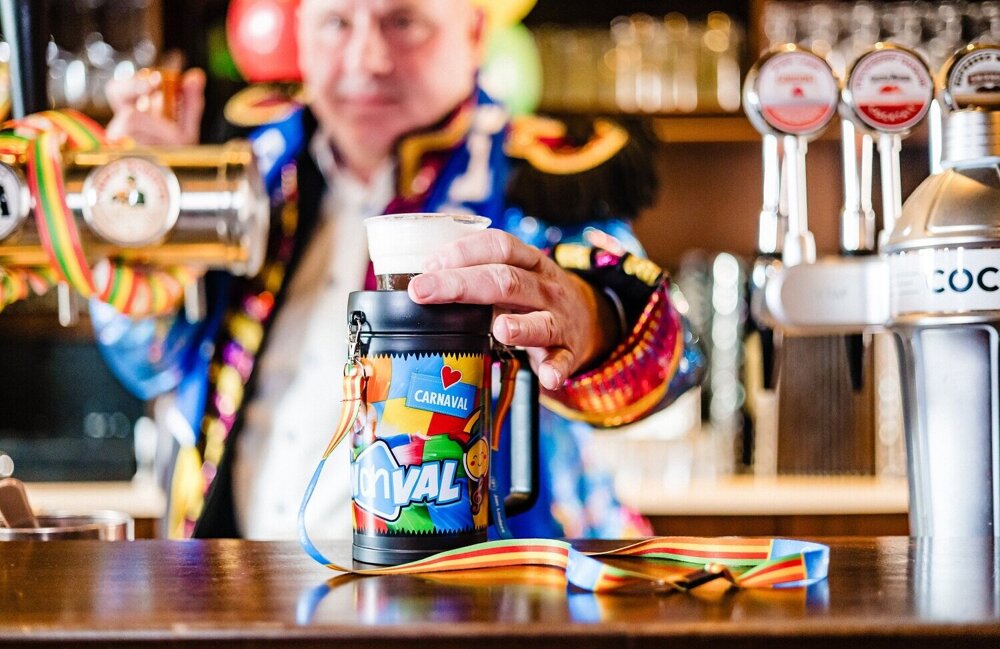 Proost! Laten we pullen 2 (002).jpg