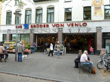 bruder25_gevel_van_de_winkel-a840x630