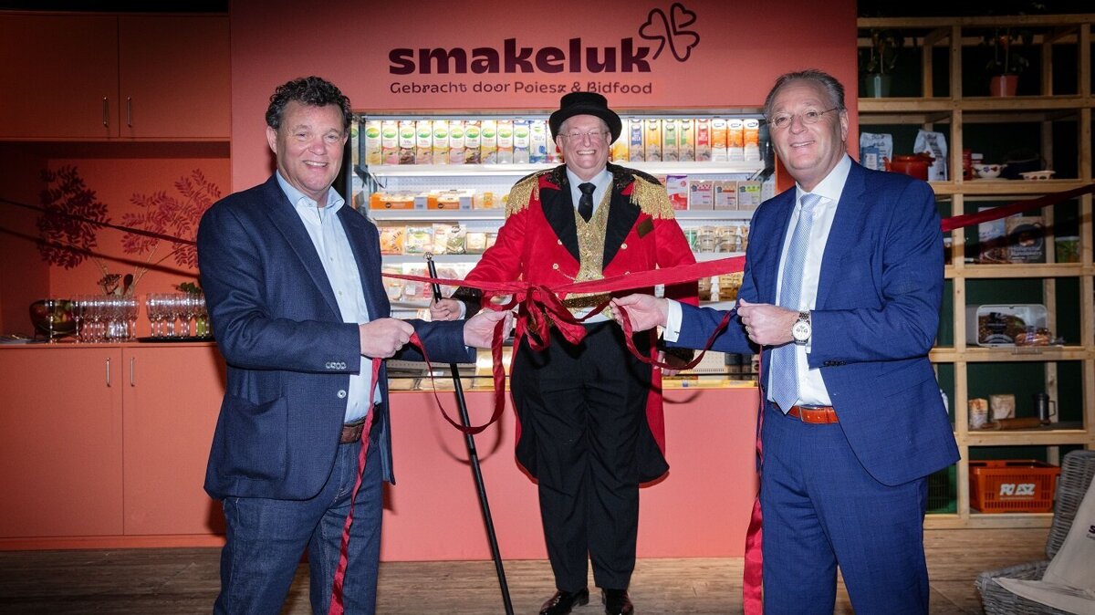 Lancering Smakeluk.jpg