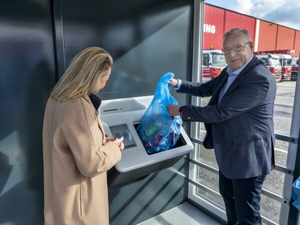 Opening-BULKinzamelmachine-Van-den-Noort (2).jpg