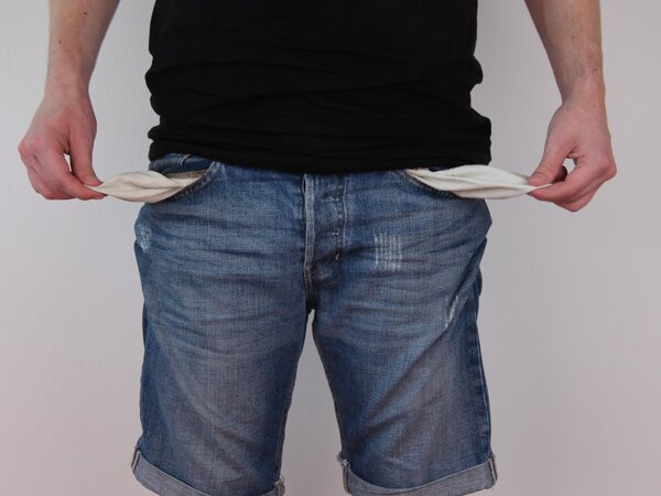 pockets-1439412_1920.jpg