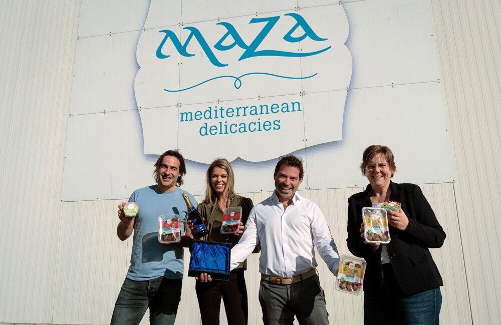 2_MAZA_PRINT_sRGB Jet Budelman.jpg