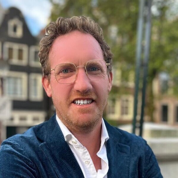 Beeld - Henk van Harn.jpg