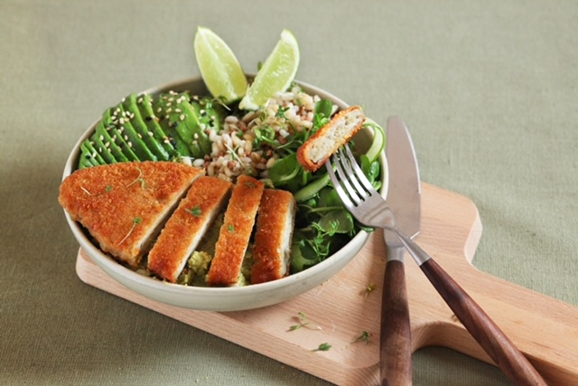 Beyond Schnitzel harvest bowl-EvaLia.JPG