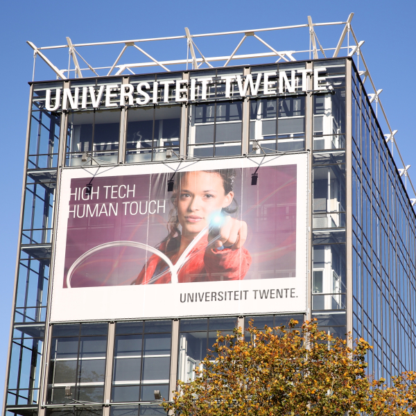 logo-utwente-foto-spiegel3.jpg