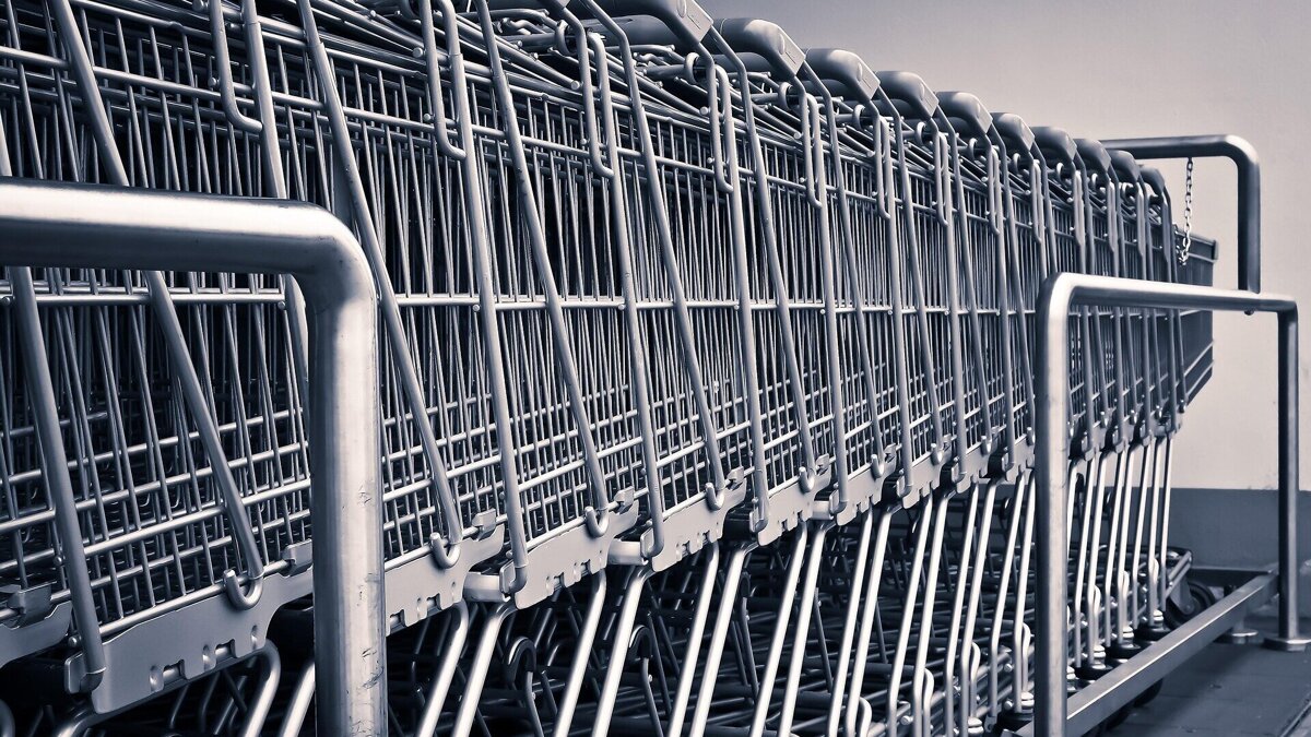 652234-shopping-carts-1275480_1920