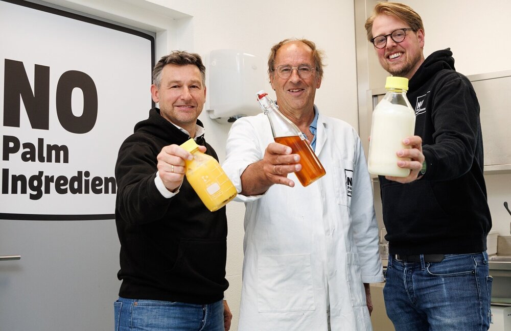 NoPalm Ingredients MT Team.jpg