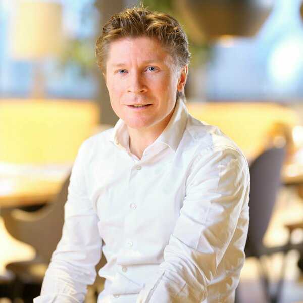 Douwe Snel financieel directeur PLUS.jpg