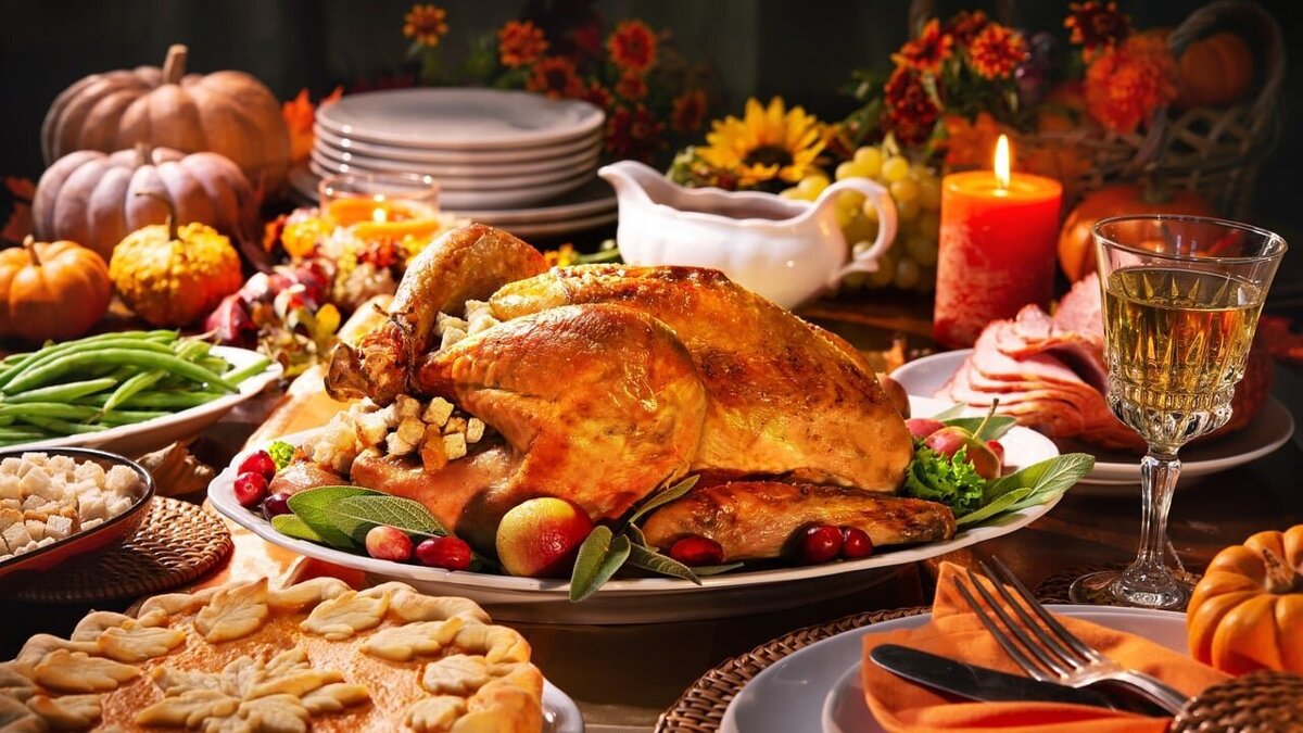 thanksgiving-dinner-7600226_1280.jpg