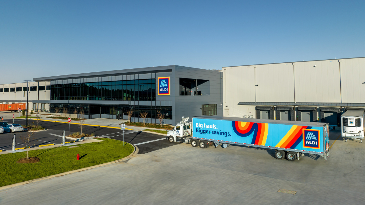 Het nieuwe distributiecentrum van Aldi in Alabama Golfkust Foto AM King.jpg