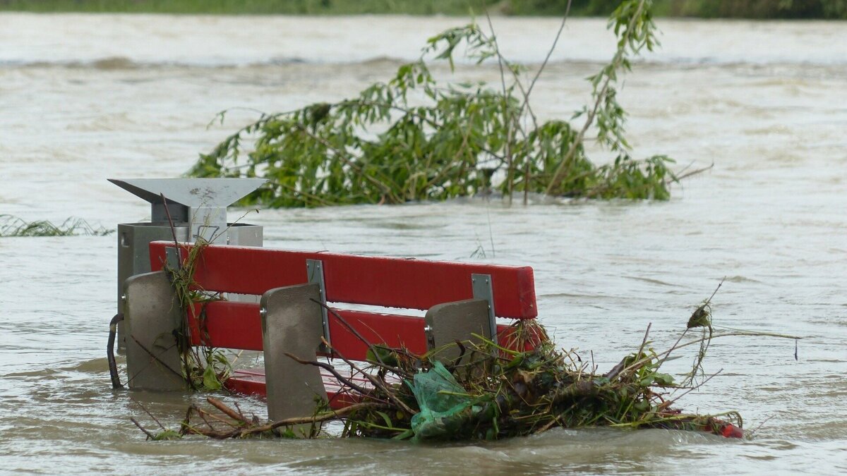 flood-123222_1920.jpg