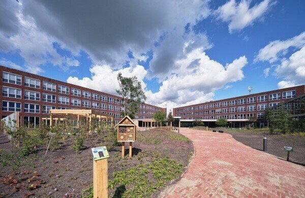 Lidl hoofdkantoor Huizen.jpg