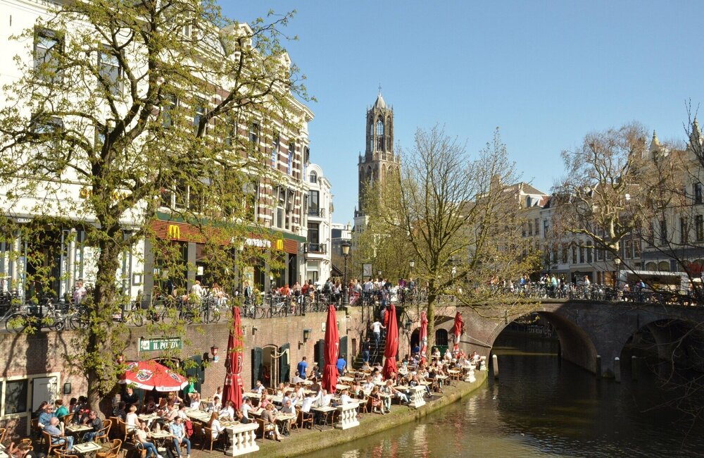 mrsbrown-netherlands-1424996_1920.jpg