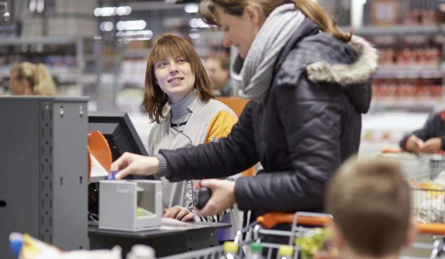 kassa_klant_winkel-a900x525