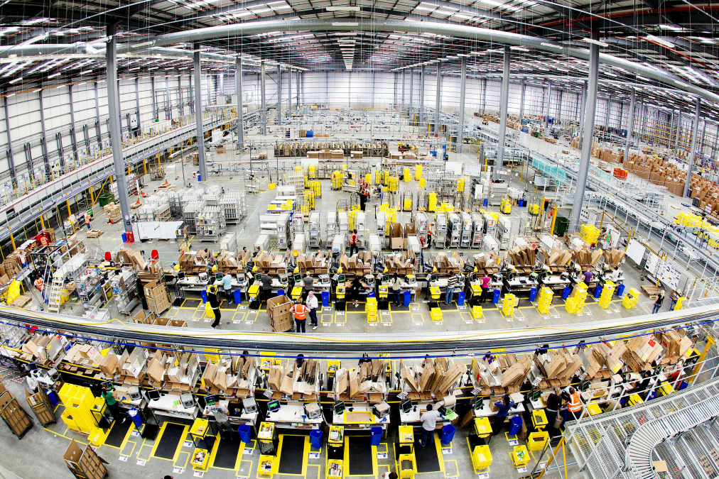 interior-of-amazon-hemel-hempstead.jpg