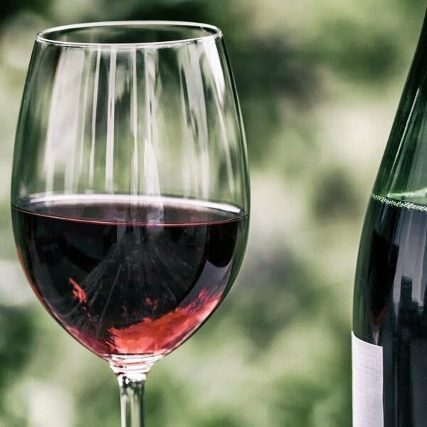 wine-2408620.jpg