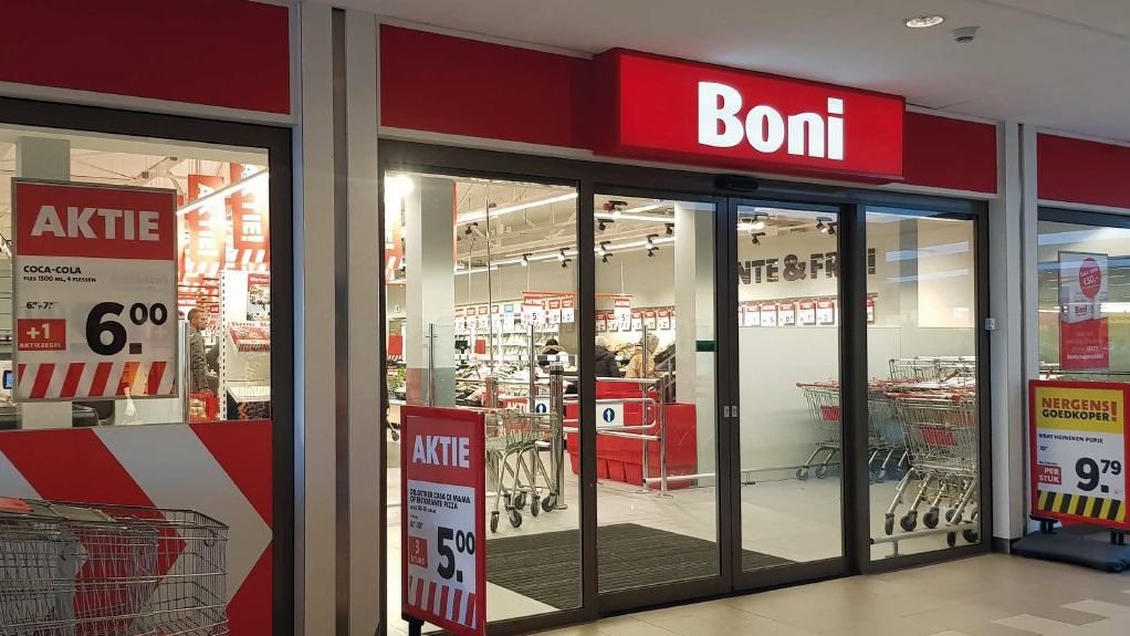 Boni voorpui ingang winkel.jpg