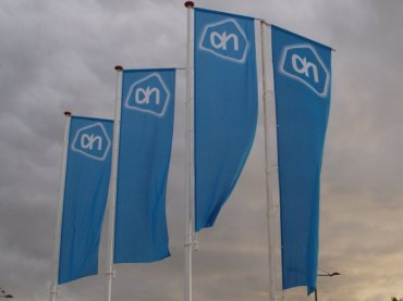 albert_heijn_heemskerk_vlaggen_logo_huisje_4_resized_website.jpg