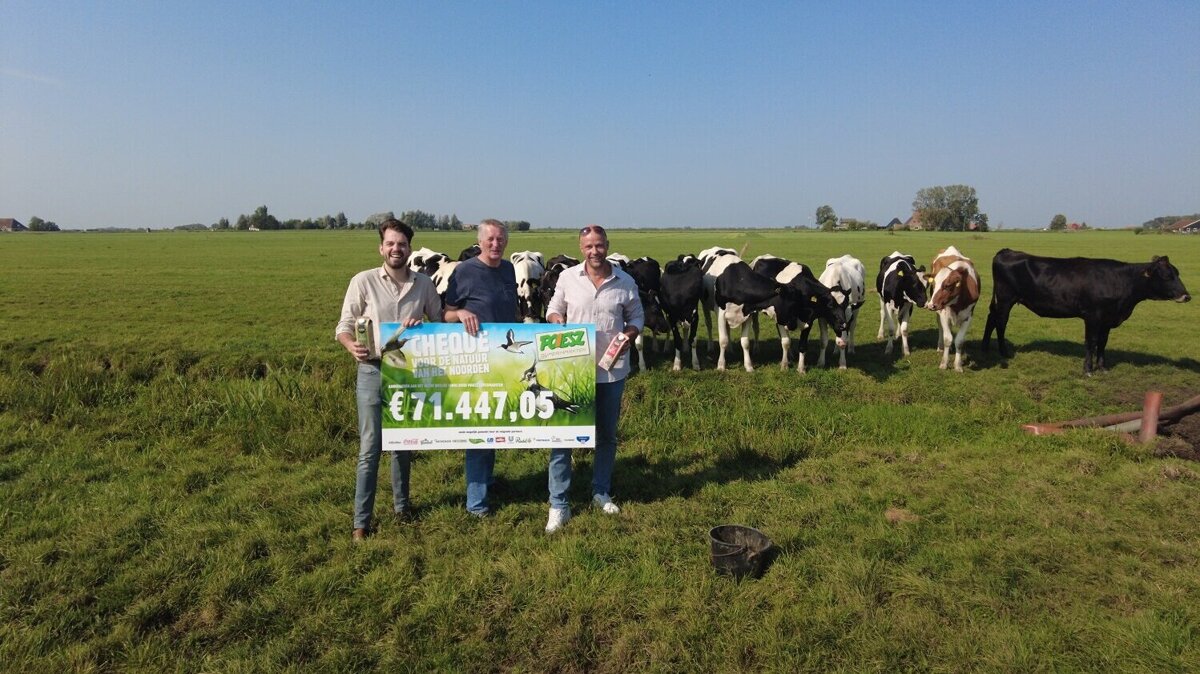 Foto Poiesz doneert €71.44705 aan het Weide Weelde fonds.jpg