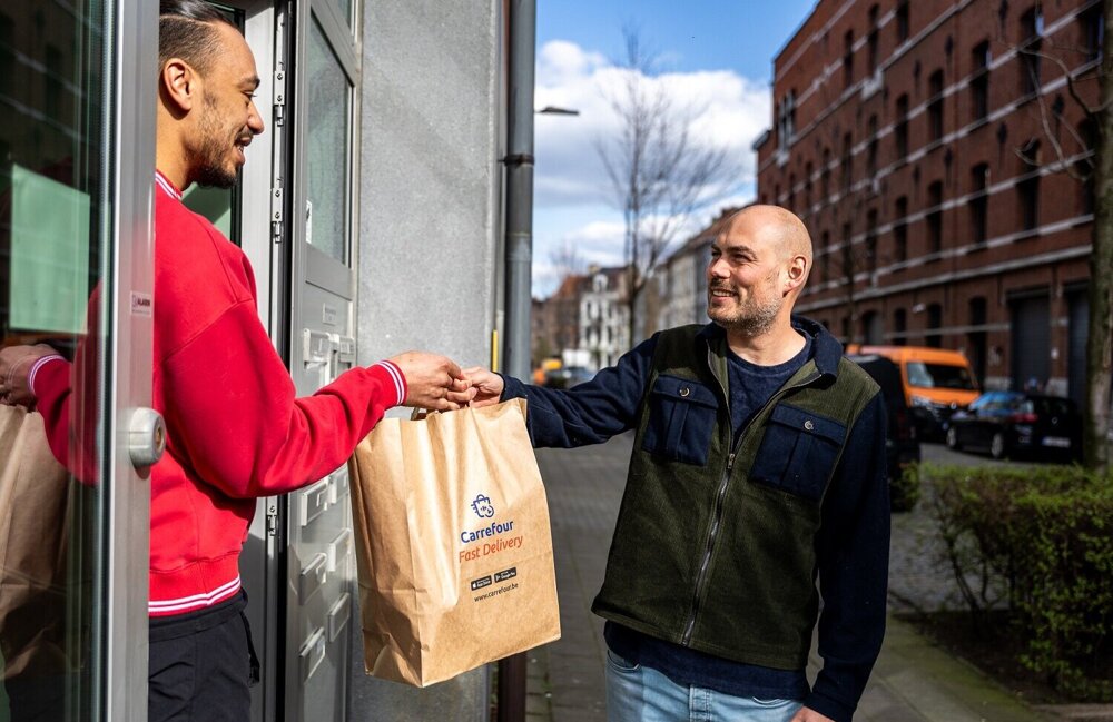 Shopopop zorgt voor sociaal contact in de buurt.jpg