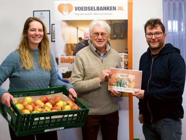 185651_overhandiging-donaties-biologische-cooperatie-odin-aan-voedselbank-arnhem_image-xl_20250306164943.jpg
