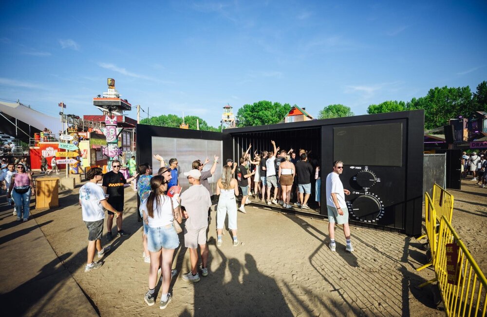 20260802_1839_Playground_SolarFestival_Maggi_©JelleDraper_DSC_9142