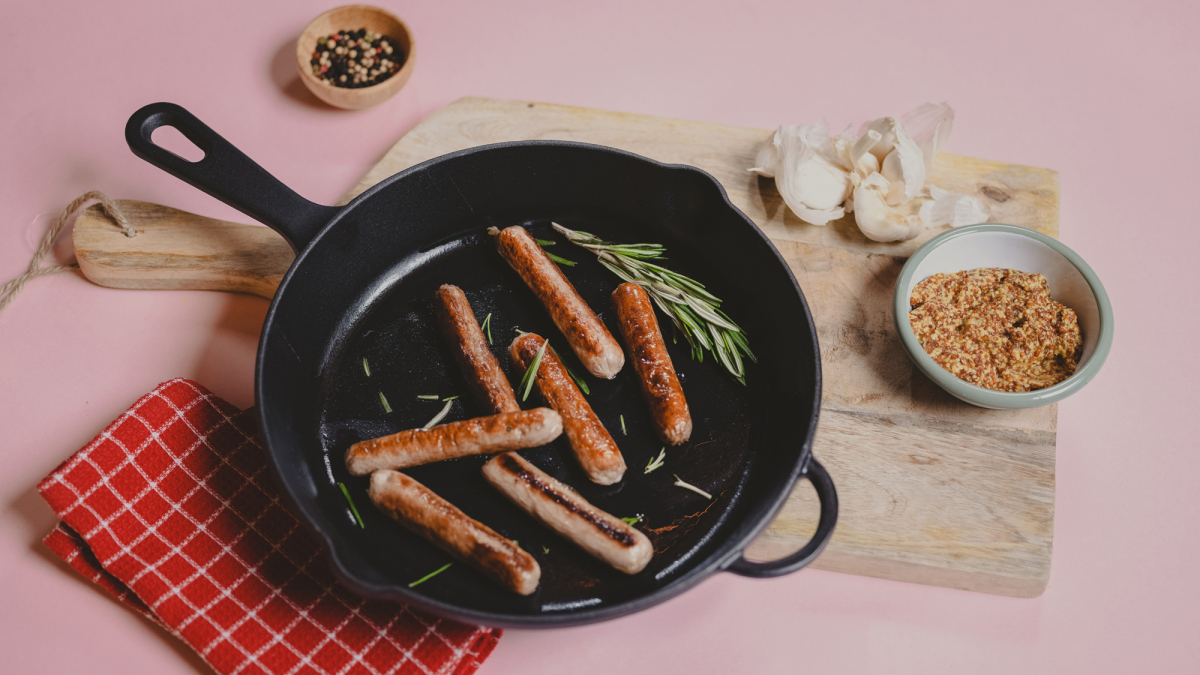 Meatable_Cultivated Pork Products_Sausages_1.jpg